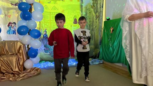 022